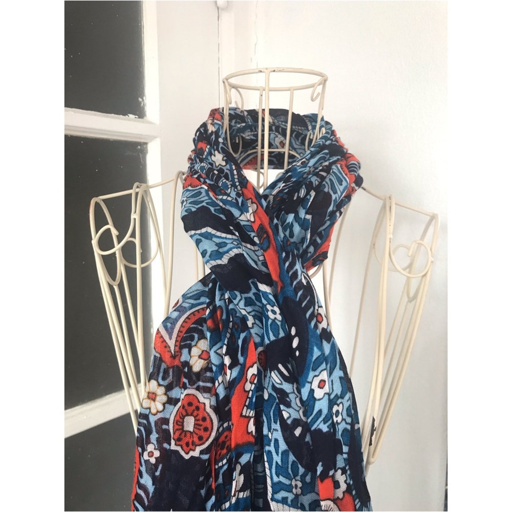 Vera Bradley | Soft Fringe Scarf | Marrakesh | NWT